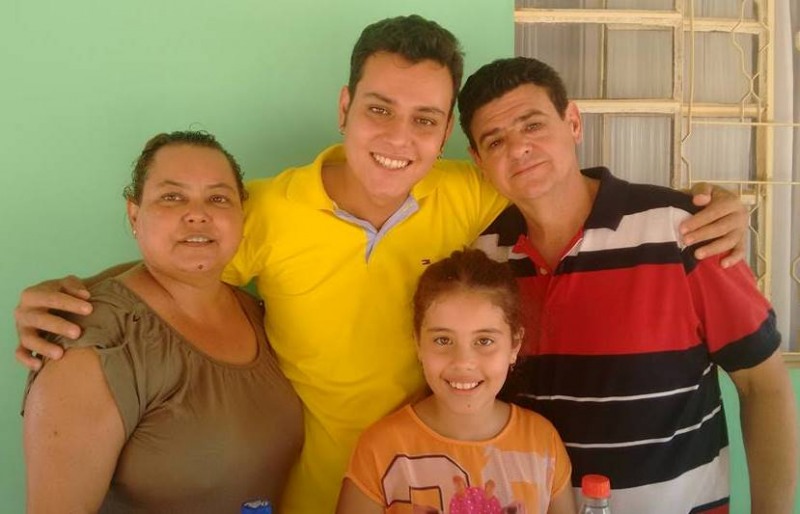 Pastora Bel, Esposo, Filho e Neta (Foto: FamÃÂ­lia)