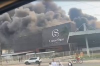 Fábrica da Cacau Show é atingida por grande incêndio no Espírito Santo - Vídeo - Foto: Reprodução
