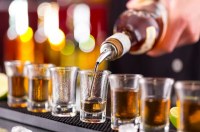 ALERTA: Álcool em excesso aumenta risco de pancreatite recorrente - Foto: iStock/Getty Images