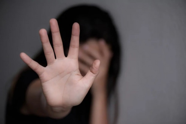 Homem é condenado por manipular e violentar adolescente; vítima gravava vídeos em Ariquemes RO
