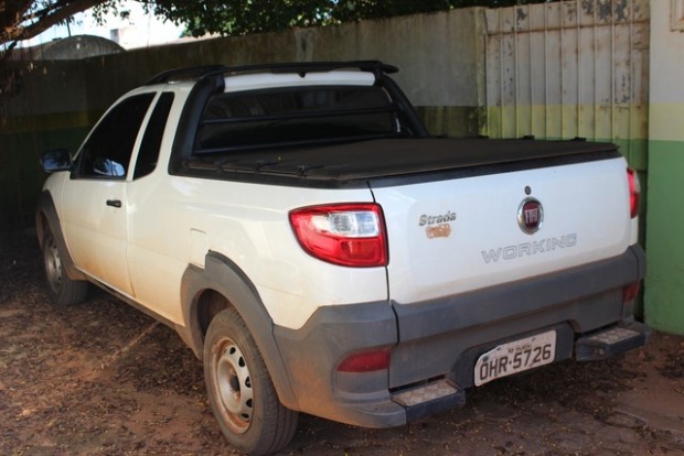 Carro roubado em Porto Velho foi recuperado nesta terça-feira (Foto: Júnior Freitas/G1)