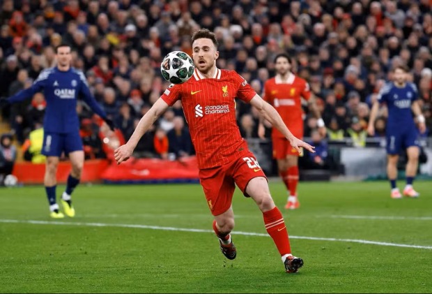 Diogo Jota, atacante do Liverpool e da seleção portuguesa, morre em acidente de carro