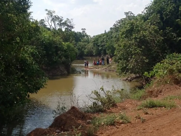 Homem morre afogado após ser atacado por peixe elétrico no vale do Guaporé (Foto: Reprodução/ internet)