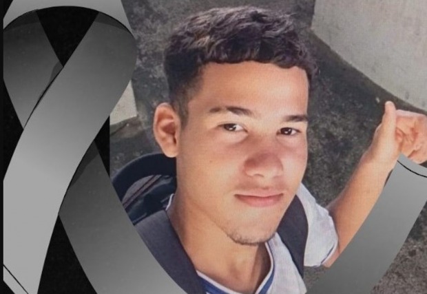 Jovem de 17 anos perde a vida após moto colidir com carro
