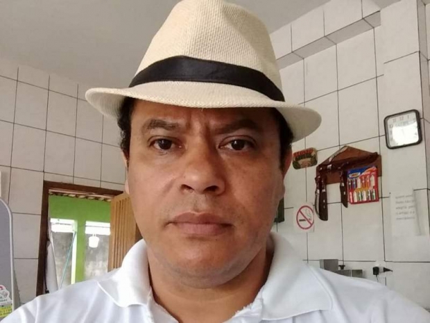 Orlando Santos na sua empresa Açougue Boi na Brasa (Foto: Rede Social)