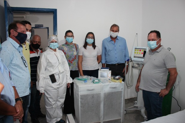 Através do pedido do parlamentar foram entregues respiradores em nove municípios do Vale do Jamari (Foto: Assessoria)