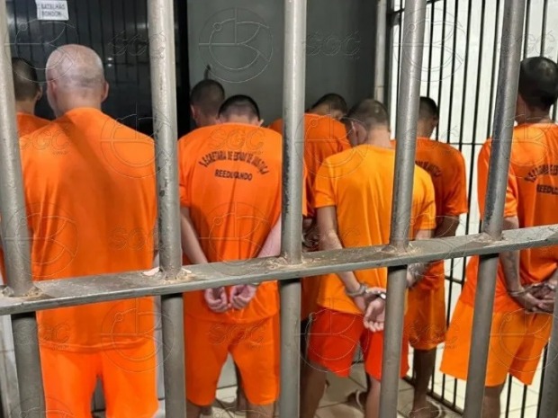 Oito internos foram flagrados com 178 porções de drogas durante revista de rotina em Porto Velho (Foto: Portal SGC)