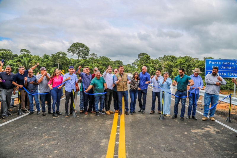 Na ponte dia da InauguraÃÂ§ÃÂ£o (Foto: Assessoria)