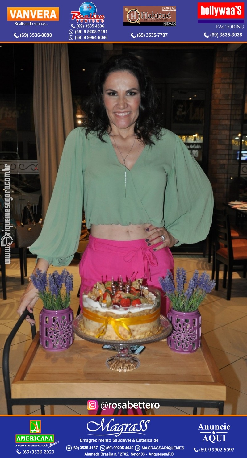 Aniversário Débora Anjos na Garapeira Gastronomia Ariquemes