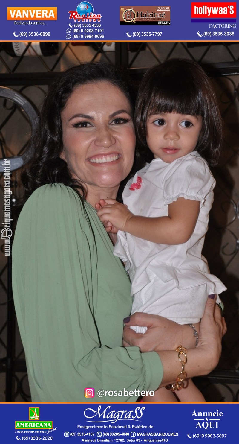 Aniversário Débora Anjos na Garapeira Gastronomia Ariquemes