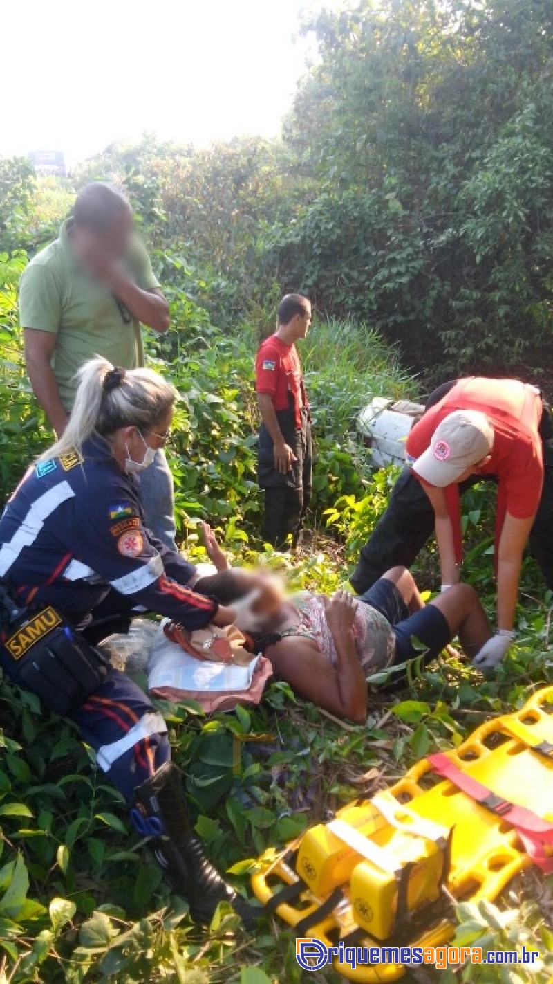 ACIDENTE NA BR-364 – Condutor tentou ultrapassagem e saiu da pista