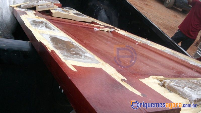 Polícia apreende portas 'recheadas' com pasta base de cocaína em Ariquemes