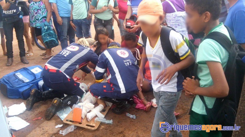 Gêmeas de 2 anos são atropeladas por trator quando voltavam de creche