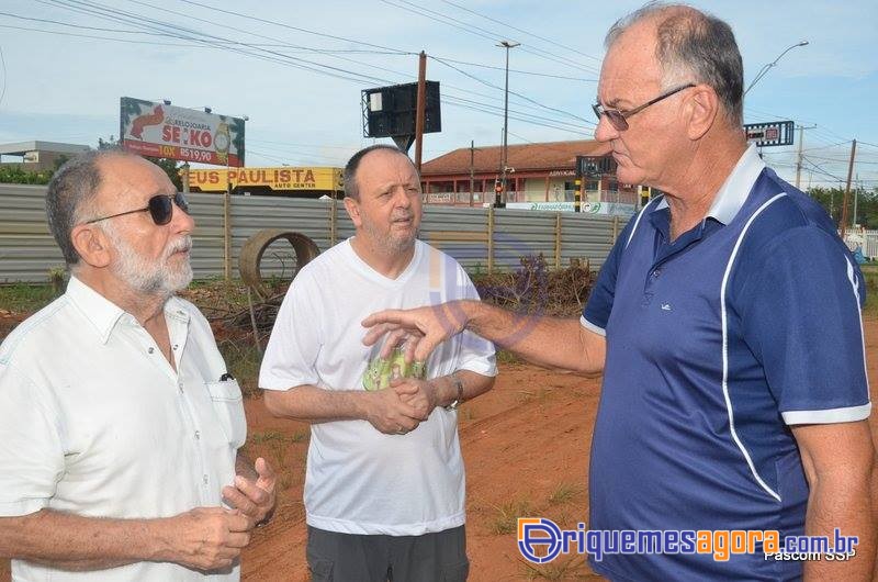 Dom Roque Paloschi visita construção do Santuário de São Peregrino