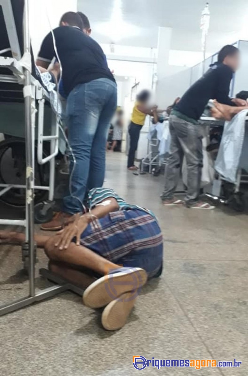 Paciente é flagrado sendo medicado no chão do Hospital João Paulo II em Porto Velho
