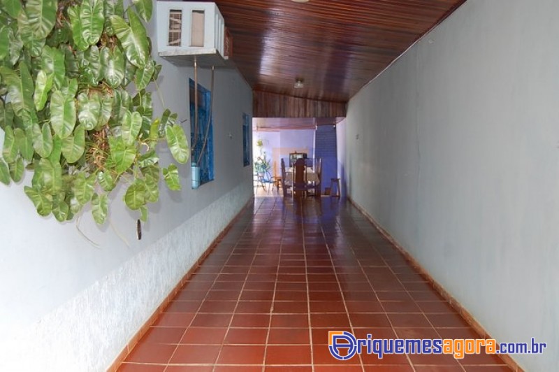 VENDO CASA na segunda rua residencial do setor 02, pronta para financiamento-FOTOS