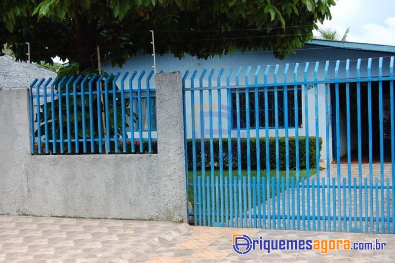 VENDO CASA na segunda rua residencial do setor 02, pronta para financiamento-FOTOS