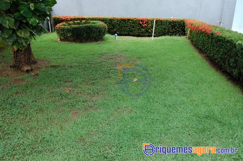 VENDO CASA na segunda rua residencial do setor 02, pronta para financiamento-FOTOS