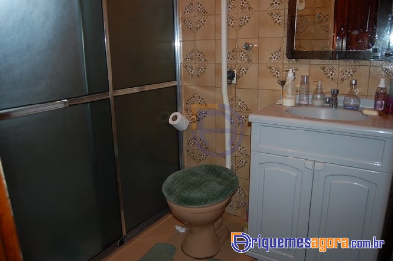 VENDO CASA na segunda rua residencial do setor 02, pronta para financiamento-FOTOS