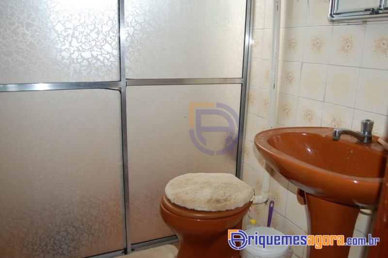 VENDO CASA na segunda rua residencial do setor 02, pronta para financiamento-FOTOS
