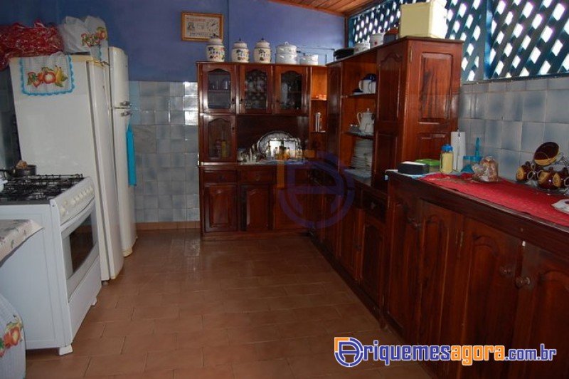 VENDO CASA na segunda rua residencial do setor 02, pronta para financiamento-FOTOS