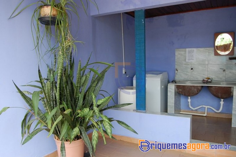 VENDO CASA na segunda rua residencial do setor 02, pronta para financiamento-FOTOS