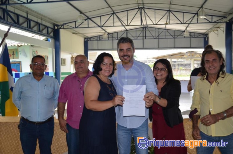 Prefeitura empossa os diretores das 26 escolas municipais de Ariquemes