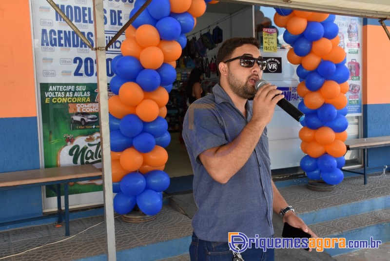 Faroni Dist. e Papelaria lança o “CADERNO INTELIGENTE” em Ariquemes, Continua amanhã dia 16-FOTOS
