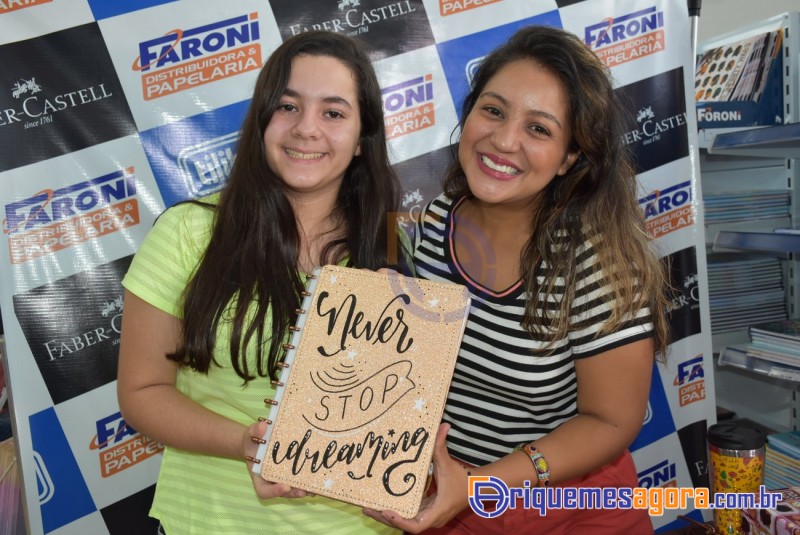Faroni Dist. e Papelaria lança o “CADERNO INTELIGENTE” em Ariquemes, Continua amanhã dia 16-FOTOS