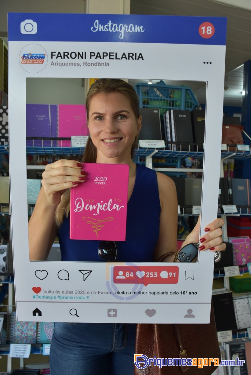Faroni Dist. e Papelaria lança o “CADERNO INTELIGENTE” em Ariquemes, Continua amanhã dia 16-FOTOS