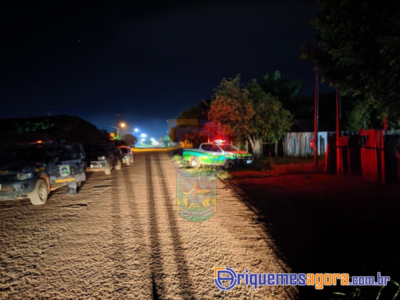 Festa é realizada durante a quarentena e 13 pessoas são levadas para a delegacia