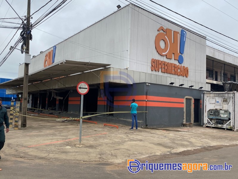 Corpo de Bombeiros é acionado para combater incêndio no ÔH! Supermercado – Vídeos