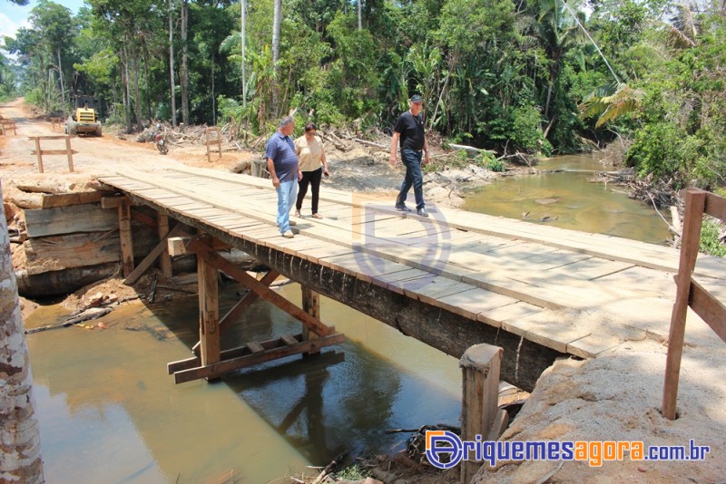 Adelino Follador participa de inauguração da ponte do rio Emprestado no Assentamento Amir Lando