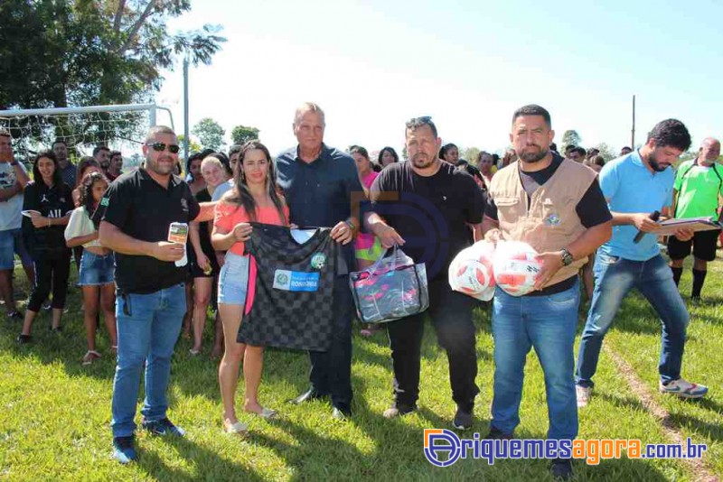 Deputado Adelino Follador participa da entrega de Kits Esportivos em São Miguel do Guaporé