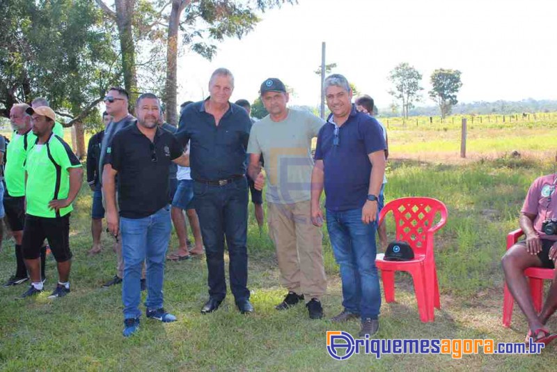 Deputado Adelino Follador participa da entrega de Kits Esportivos em São Miguel do Guaporé