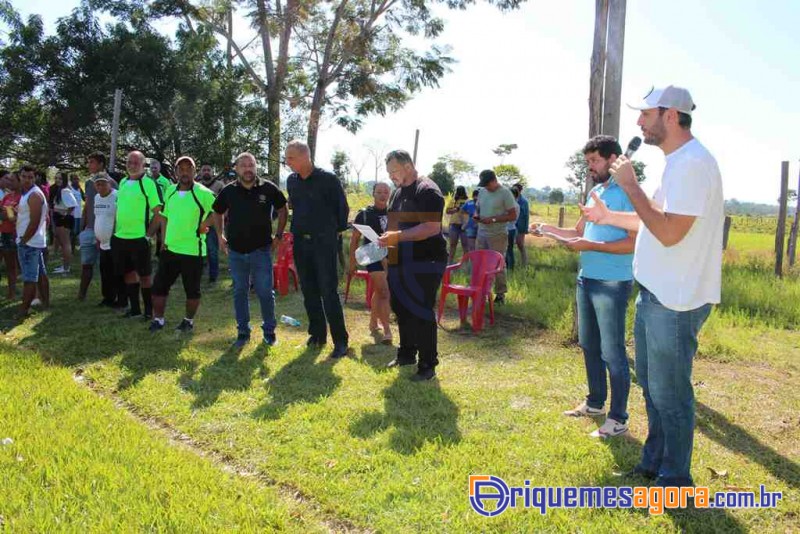 Deputado Adelino Follador participa da entrega de Kits Esportivos em São Miguel do Guaporé