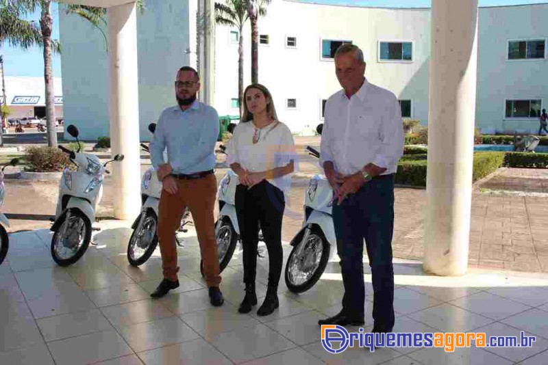 Ariquemes: Deputado Adelino Follador participa da entrega de Motocicletas para os ACS