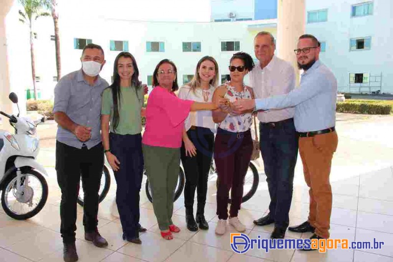 Ariquemes: Deputado Adelino Follador participa da entrega de Motocicletas para os ACS