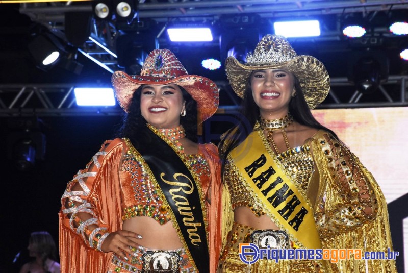 EXPOARI 2024 - Hellen Freitas é eleita Rainha da 39° Expoari - Veja demais vencedoras
