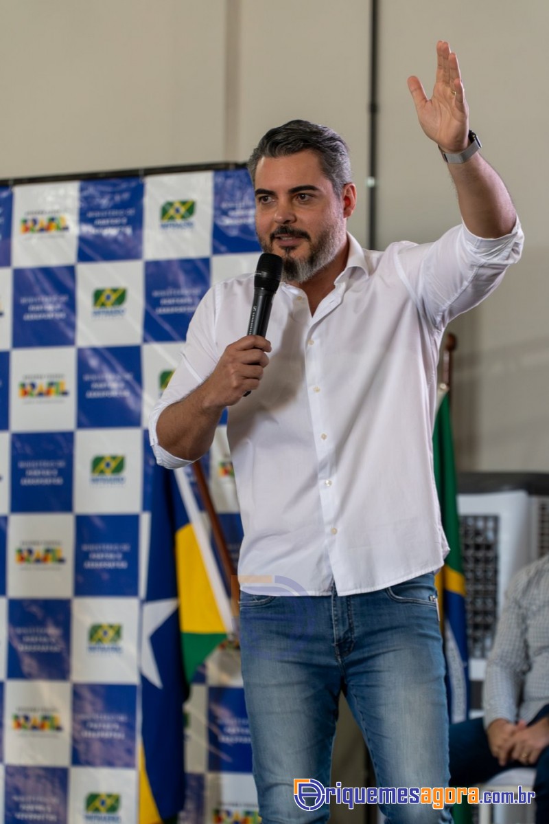 Cerimônia de lançamento do aeroporto de Ariquemes é marcada por emoção e grande participação