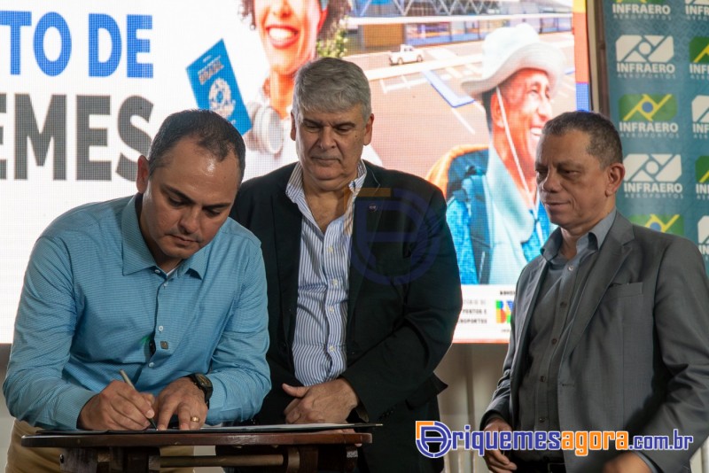 Cerimônia de lançamento do aeroporto de Ariquemes é marcada por emoção e grande participação