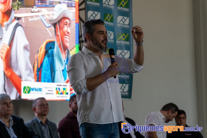 Cerimônia de lançamento do aeroporto de Ariquemes é marcada por emoção e grande participação
