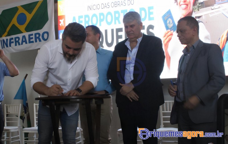 Cerimônia de lançamento do aeroporto de Ariquemes é marcada por emoção e grande participação