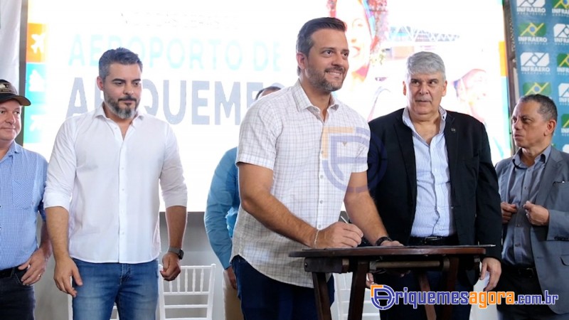 Cerimônia de lançamento do aeroporto de Ariquemes é marcada por emoção e grande participação