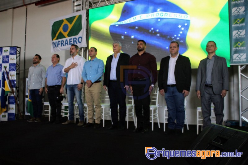 Cerimônia de lançamento do aeroporto de Ariquemes é marcada por emoção e grande participação