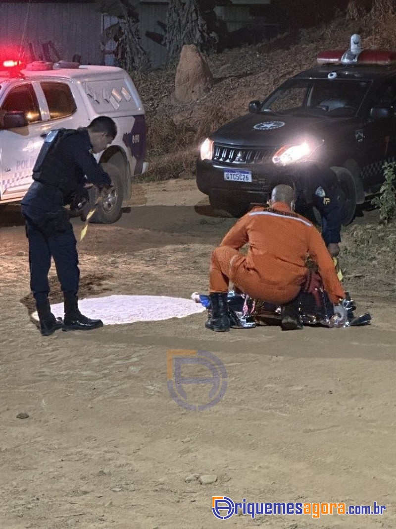 Homem é morto a tiros no setor 07 e irmã fica ferida em tentativa de defende-lo